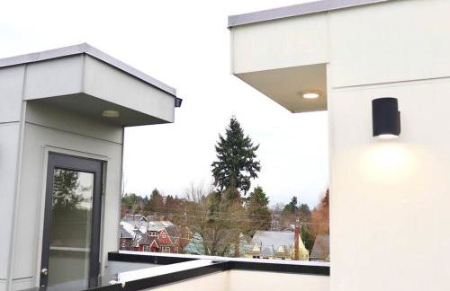 Entire Stunning Townhouse 3br/2.5ba w Parking - Foto 28