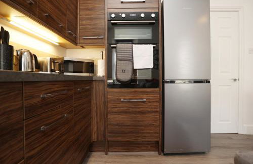 North Road By N And N Stays, perfect for contractor and corporate stays, Long Stays welcome, Free on street parking, WIFI, Near Gloucester Road - Foto 41