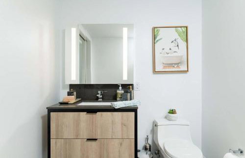 Central 1BR Apartment Assembly Square Pool Gym Parking Sleep 5 - Foto 20