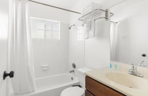 Modern Furnished 2 Bedroom in West LA - Foto 24