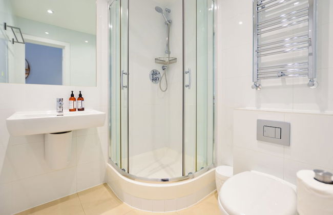 Spacious West Hampstead Apartment by Concept Apartments - Foto 22