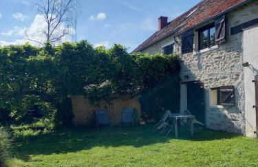 La croix des Landes gîte ou chambre d'hôte avec piscine à Chouvigny - Foto 6