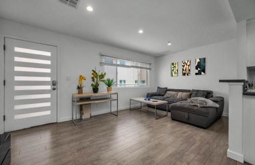 Chic Large 1-Bedroom in Hollywood 10 Min Away From Downtown LA - Foto 9