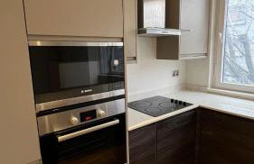 En-suite bedroom in city centre in a 2 bed flat - Foto 7
