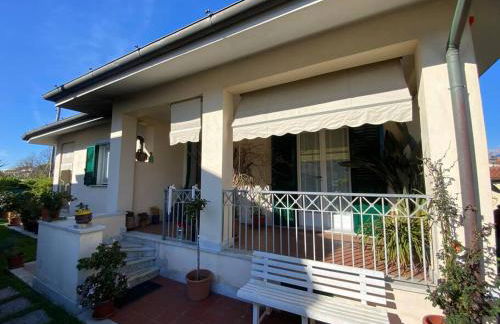 Villa Adriana. Villetta a due passi dal mare - Foto 1