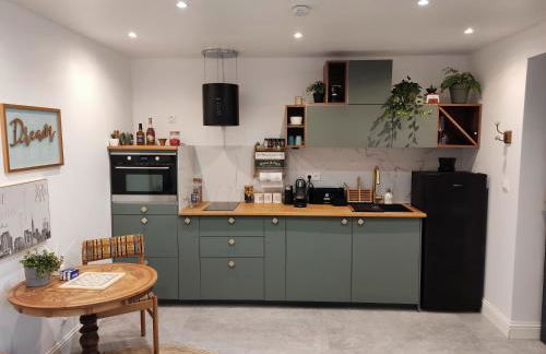 Superbe appartement avec jacuzzi avec jardin privé - Foto 4