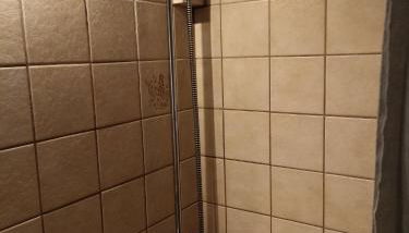 Phils Cozy apartment self check in near Airport free parking airportbus station - Foto 4, Shower