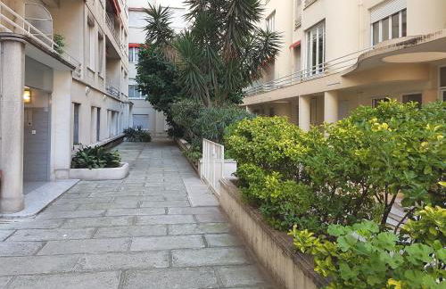 Nice Centre - Apartment with balcony and stunning sea view! - Photo 29