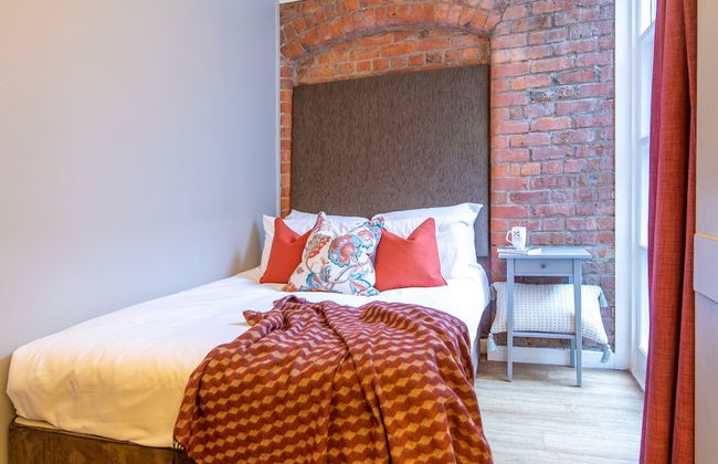 High Street Town House - Photo 22