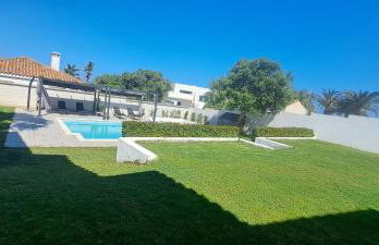Torreguadiaro Villa - 2 mins walk from the bars and restaurants - Photo 2