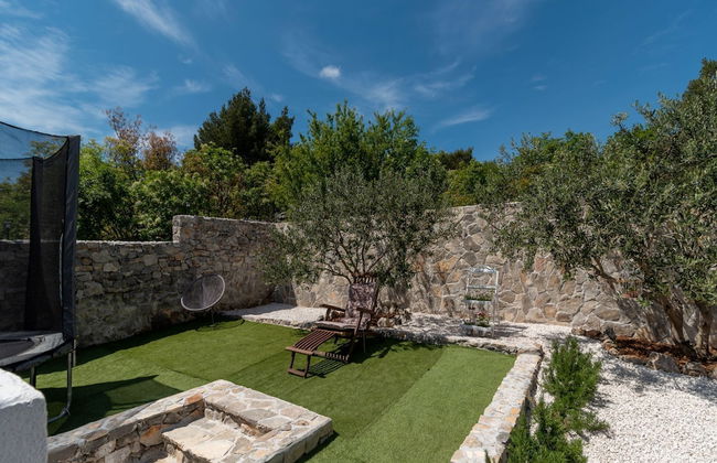 Hillside Villa in Trogir With Pool, Terrace, and Stunning City View - Foto 51