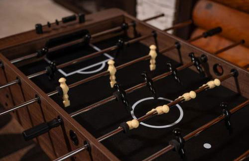 Lakeside Haven with Jacuzzi and Games - Foto 34