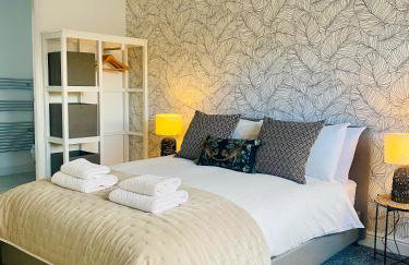 uSnooz I Charming 4-Bed Halifax Home with Garden - Foto 11