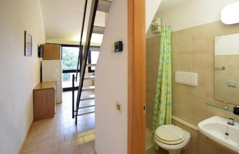 Stunning Apartment In San Feliciano - Foto 23