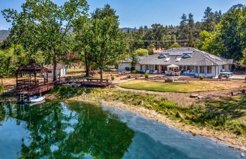 Oak Pond Retreat Stocked pond/pool table/BBQ Grill/EV Charger - Foto 1