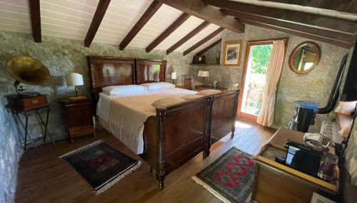 Tranquilla dependance nel verde dell'alta Brianza. - Foto 1