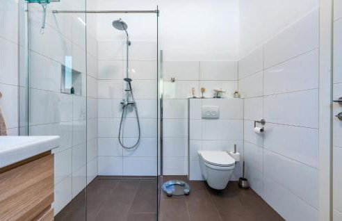 Cozy Home In Cambarelici - Foto 24