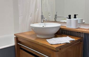 Studio sur le port de Hyères - à 2min des plages, Clim & Balcon - Foto 16