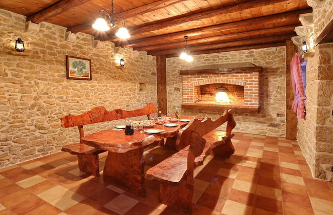 Villa in Prkos With Private Pool and Sea Nearby - Foto 29