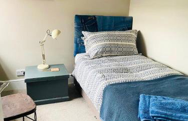 Brand New Cosy Cowes Cottage , 3 Bedroom, Sleeps 5 - Foto 18