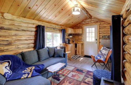 Day Trip to Glacier NP Nature-Packed Cabin! - Foto 3