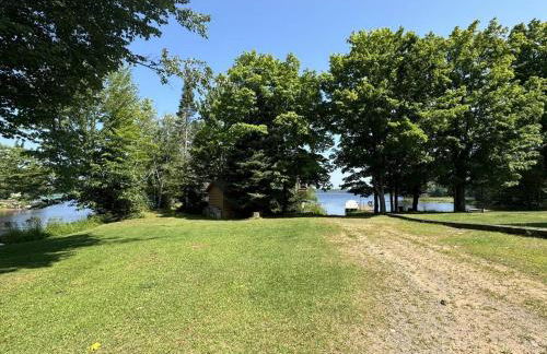 Cedar Cove Cabin 1 - Foto 17