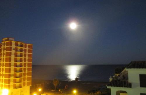 3 Bed Beachfront Penthouse 854 with great views - Photo 14