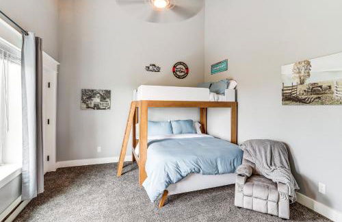 Private Hot Tub and Game Room Keenesburg Getaway! - Foto 11