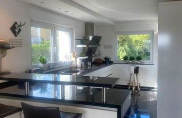 Villa Kaja by Maggie mit Pool, Kamin und traumhaftem Blick auf den Möhnesee - Foto 55