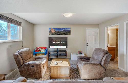 Crestpoint Court Family Multi-Level Near UCCS & BBQ - Foto 41