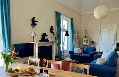 Artist's Studio - Photo 15