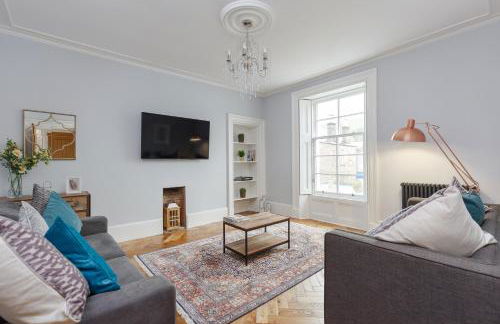 Dollar Apartments-41 Bridge Street - Photo 9