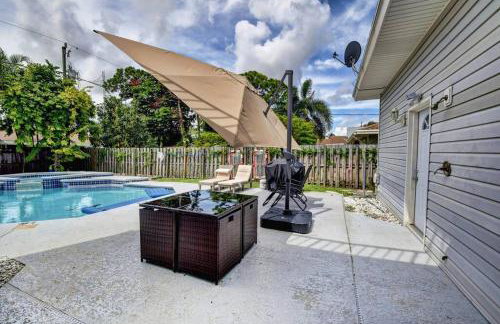 5 BR Mansion with Pool and non-heated Jacuzzi Games in Boynton Beach - Photo 25