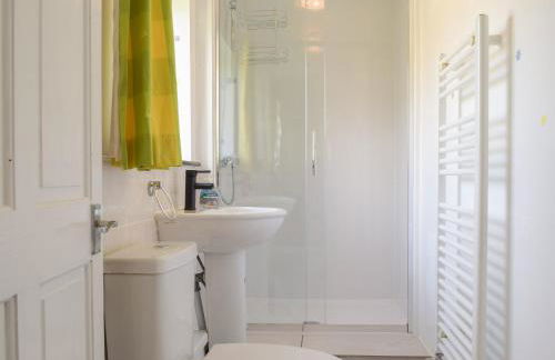 Hill View Lodge - Photo 22