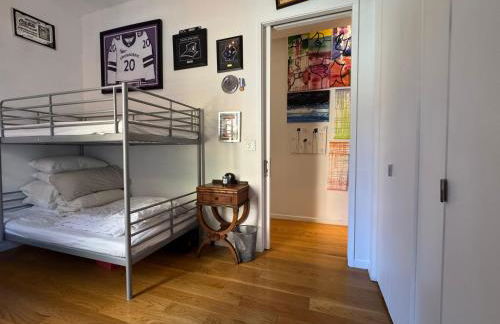 Large and Luxurious in Strivers Row - Photo 31