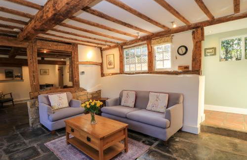 April Cottage - Photo 5