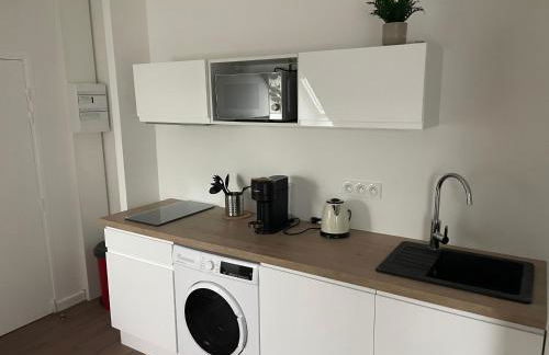 Studio 403 - Hyper Centre - Intégralement rénové - Toutes commodités à pied - Foto 3