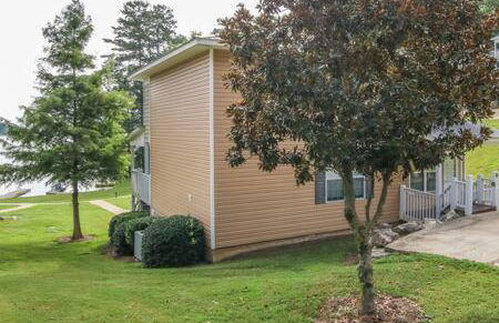 House # 08 Dock of the Bay (no pets) private pier - Photo 3