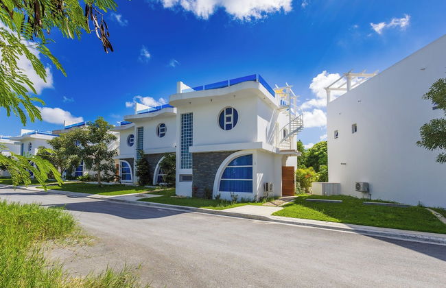 3-BR Villa with Pool & Rooftop Jacuzzi - Foto 59