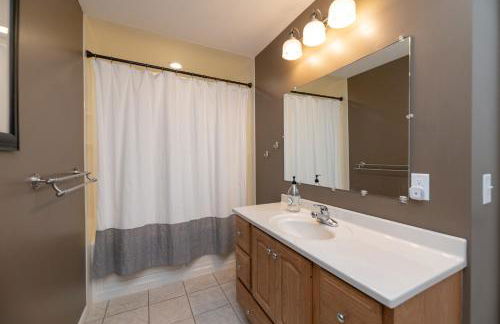 Piccolo Cottage - Great Location - Walking distance to Douglas Beach! - Foto 20