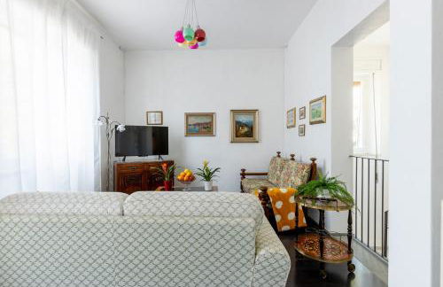 GuestHost - Station Oasis with Parking and Garden - Foto 5