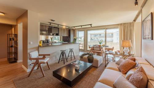 Appartement Chic 3 Chambres Saint-Tropez avec parking privé - Photo 2