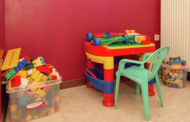 Farmhouse Situated at the Edge of the Woods - Photo 19