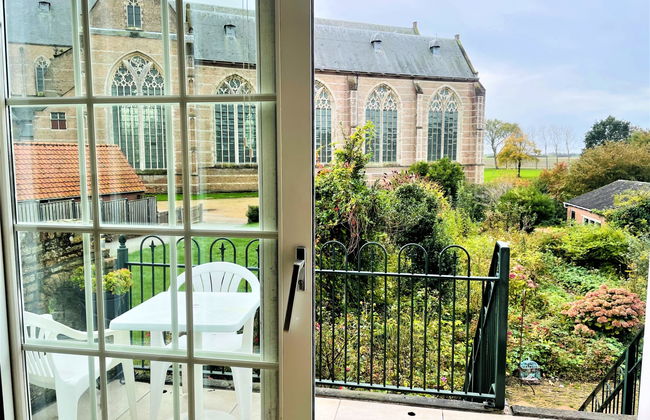 2 bedroom House in Brouwershaven with garden and terrace - Photo 1