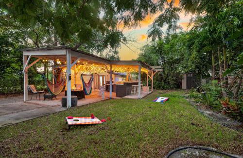 Tiny Home w MIL suite - 3 MI to DT - Foto 49