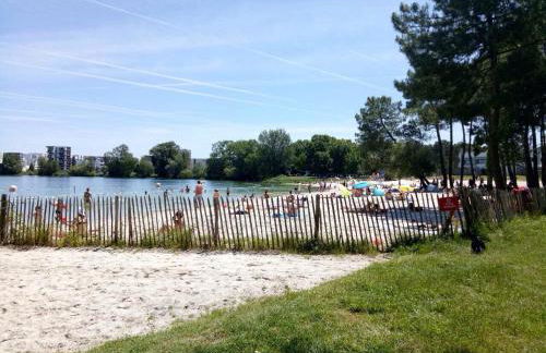 Bel appartement T2 près du lac avc un parking privé - Foto 15