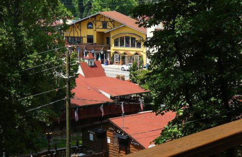 Haus in the Heart of Helen - Vacation Suites - Foto 70