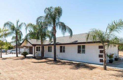 Remodeled 1 Acre Ranch Home in Madera - Foto 34