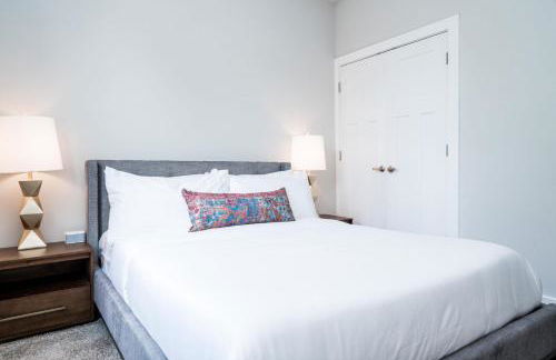 CozySuites Music Row Elegant 1BR w free parking #06 - Foto 17