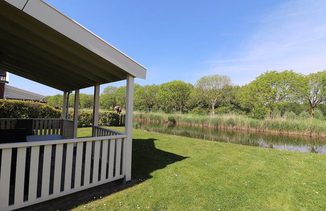 Bungalow by Water Near Rotterdam - Foto 12
